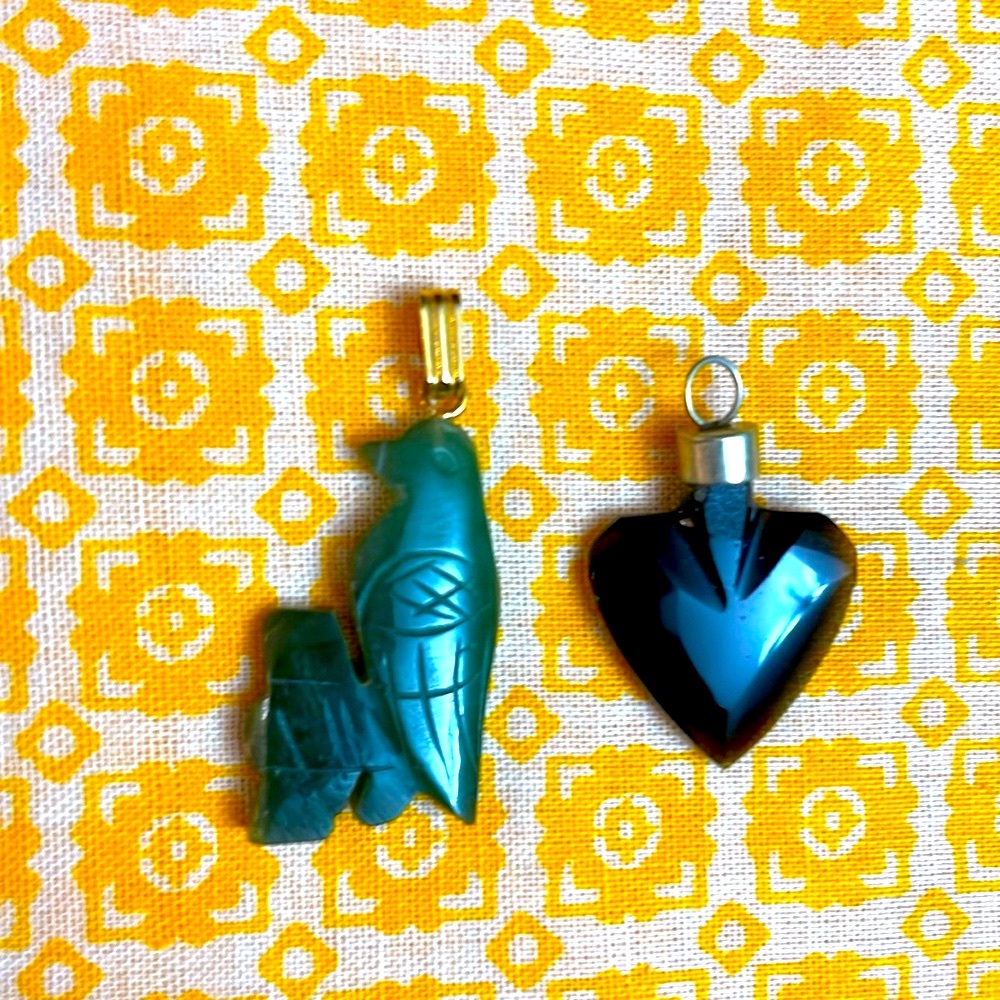 Vintage Carved Jade Eagle Hawk Pendant Necklace Arrow Head Heart Native Jewelry